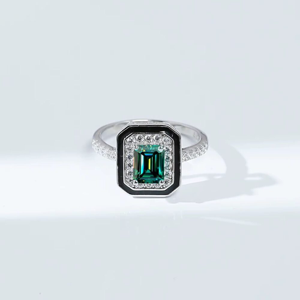Lucky Sparkle – 1 Carat Moissanite Ring in 925 Sterling Silver