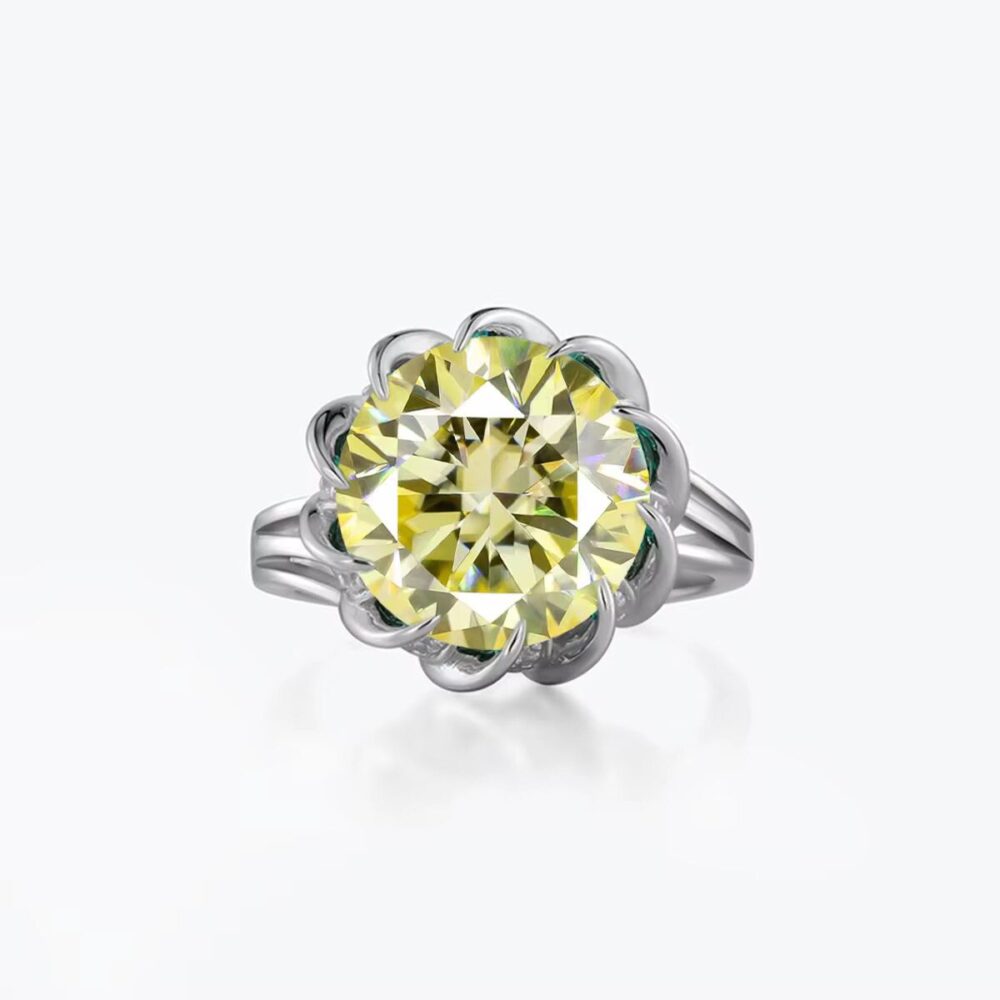 Lotus Bloom – 3/5 Carat Round Moissanite Ring in Platinum-Plated 925 Silver